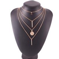 4Pcs Necklace 4 Layer Temperament Elegant Geometric Pendant Multilayer Necklace for Banquet auksinė