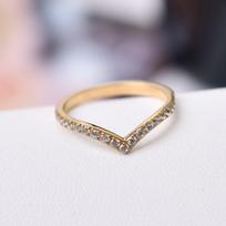 V Shape Single Row Diamond Titanium Steel Ring for Women Minimalist Fashion Index Finger Jewelry US size 5