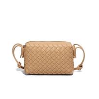 Moteriška pinta rankinė, mazgas, vieno peties crossbody fotoaparato krepšys, aukštos kokybės pojūtis, paprasta dėžutė, maža kvadratinė rankinė black