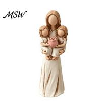 Warm Hug Statue Mother And Daughter Hugging Ornament, Resin Hand-painted Statue, Faceless Figurine Sculpture Tabletop for Mother's Day Birthday smėlis