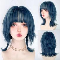 Mėlynas sintetinis perukas su kirpčiukais su kirpčiukais, tiesus, natūralus anime, moteriškas vyriškas Cosplay plaukų perukas kasdieniniam vakarėliui mėlyna
