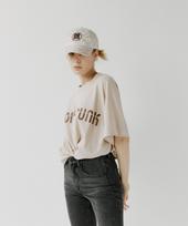 Out Of Trunk Mutt Character Tee (Beige) Begie/1