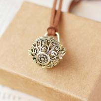 Hollow Brass Open Locket Classic Cage Necklace Box Essential Oil Fragrance Aromatherapy Diffuser KTJ