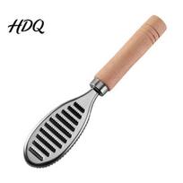 Fish Scale Remover for Kitchen Planer Durable Stainless Steel Non-slip Wood Handle Scaler Scaler High Efficiency Gills Scales Removal Tool Seafood