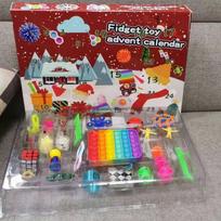 Xmas Supplies Fidget Toy 24 Days Surprise Gift Sensory Christmas Calendar Gift Advent Calendar L raudona