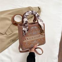 New fashion heavy industry silk scarf embroidery bag portable shoulder crossbody trendy women's bag ruda