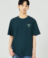 Guess 2-Color Unisex Semi-Overfit Back Triangle Logo Short Sleeve T-Shirt Np2Ke410 Wht/M