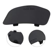 1x Automobilio salono saugiklių dėžutės dangtelio keitimas DHB4-68-381 Mazda CX-30 2020-2022