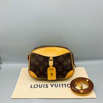[Pre-Owned] Deauville Monogram Camera Bag Mini - Excellent #CV9KG7 ONE SIZE