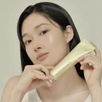 Commas on Life Brightening Cleansing Balm