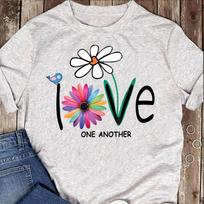 Love One Another Flower Daisy Gift T-Shirt - Hippie Shirt, Hippie Soul Shirt, Peace Shirt, Hippie. L