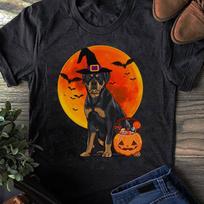 Rottweiler Halloween T-Shirt: Dog in Witch Hat with Jack O' Lantern 3XL