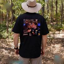 Max Verstappen And Lewis Hamilton Kiss Unisex T-shirt All Size S-4XL XXXXL black
