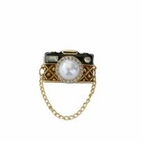 Personality Mini Camera Brooches for Women Inlaid Imitation Pearl Rhinestone Pins Corsage Delicate Suit Decoration Pins