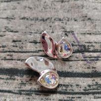 2026 summer hot selling high-quality exquisite waterdrop gemstone earrings, suitable for casual and fashionable matching balta