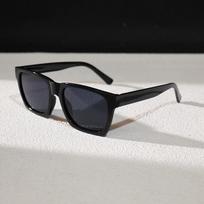 New Vintage Square Sunglasses Men Women Retro Designer Black Sun Glasses Unisex UV400 Protection Popular Shades Eyewear