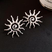 Trendy Starfish Pearl Spiral Vortex Sun Metal Stud Earrings For Men Women Fashion Personalized Charms Jewelry Accessories