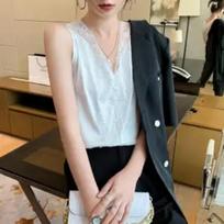 Women's Lace V-Neck Satin Camisole Elegant Slim Fit Sleeveless Top M