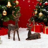 2 vnt. elnių statulėlės, elnių mylėtojo skulptūra, kūrybingas kolekcijos ornamentas, meno figūrėlė svetainei