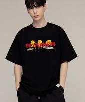 Graver [Unisex] 3 Smile Board Short Sleeve T-Shirt_Black/Red Logo Black_Red Logo/S
