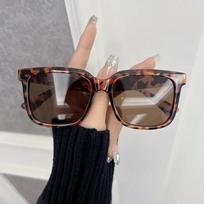 Mada Moteriški Saulės Akiniai Vyrams Kvadratiniai Vintažiniai Didelio Rėmelio Saulės Akiniai Stilingi Veidrodiniai Juodi Retro Oculos