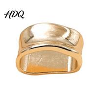 Women Scarf Jewelry Oblate Irregular Ring Geometric Simple Clip Modern Elegant Accessory Holder Ring for Neckerchiefs Scarves Shirts Anti-oxidation auksinė