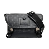 [Pre-Owned] Voyager Series Classic Monogram Coated Canvas Messenger Bag - Very Good #G4NFMQ ONE SIZE