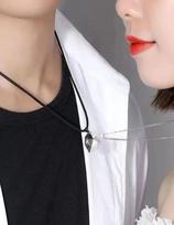 Fashionable Couple Necklace, Personalized Heart-shaped Pendant Suitable For Both Men And Women One Size juoda