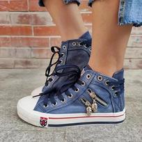Fashion 2024 New Women Canvas Shoes Retro Lace Skull Light Blue Retro Denim High Top Sneakers Classic Metal Decoration Casual Zapatillas 35