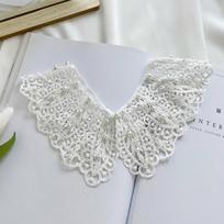 Hollow Pearl Detachable Fake Collar Ladies Shawl Wrap Embroidered False Collar Clothes Accessory White Neckline For Shirts Dress
