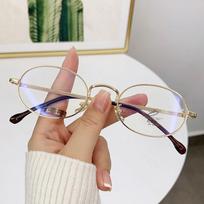 Ultra Light Oval-Shaped Golden Wire Glasses Frames for Ladies and Gents Vintage Multi-Purpose Walk The Show Decorative Glasses Without Lenses
