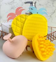 Body Cleaning Customized Soft Silicone Bath Body Scrubber Scalp Scrub Care geltona