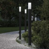Apšvietimo stulpeliai su jutikliu ir lizdu 3 vnt 110 cm juodi IP44