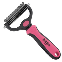 Biglo Large Undercoat Rake Pink – dvipusės trimingavimo šukos šunims ir katėms, rožinės, didelės