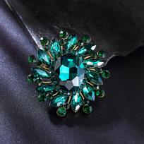 Weiman Fashion Flower Brooches Luxury Women Fashion Crystal Rhinestone Gold Plated Alloy Customize Designer Brooches Pin Gift XD825239 žalia
