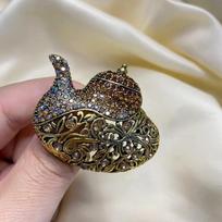 Exotic Search Banner Magic Lamp Brooch Creative Teapot Diamond Pin Women'S Versatile Coat Accessories