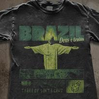 Vintage Brazil Christ Statue T-Shirt, Deus é Brasileiro Streetwear Tee, Football Fan Shirt M
