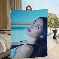 singer M-Madison Beer yes baby Flannel warm comfort soft plush blanket for sofa living room hogar bedroom travel gift home Size: 75*100cm, Weight: 230 GSM