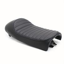 Retro Seat Hump Saddle for Cafe Racers Compatible with for HONDA CL, CB400, 450, 500, 550, Kawasaki KZ400, K750, for Suzuki ST, GR, GS, TU juoda