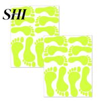 Durable Footprint Decals 2 Sheets/Set Halloween Sticker Glow in The Dark Waterproof PVC Removable Pattern Wall Living Room Bedroom Office Art žalia