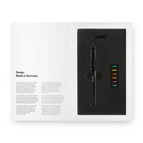 LAMY Safari All Multicolor Fountain Pen Extra Fine Nib with Dedicated Case shows the black but the actual product is Set, White, (EF), (L0B1-EF) balta