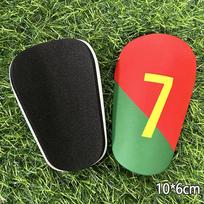 1Pair Mini Football Shin Pad Leg Protector Wear-Resistant Shock Absorbing Leg Protector Soccer Training Shank Board 10×6CM žalia