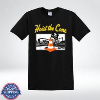 Hoist The Cone Shirt Funny Traffic Cone Pirate Skull Flag Graphic T-Shirt S įvairiaspalvis