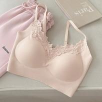 Light lace flower seamless back no steel ring gathering fixed cup pull anti-sagging invisible bra One size fits all [recommended 40-65kg]