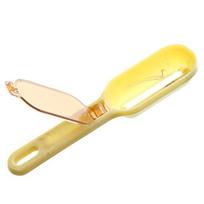 Zola® Plastic Fish Scaler 16x4cm Cream Efficient Descaler Kitchen Tool