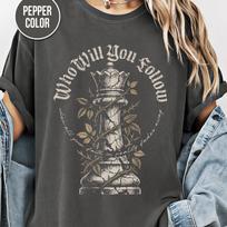 Queen Chess, 2000s Rock Shirts, Dark Botanical, Unisex Comfort Colors Tee, Rock Clothing, Gift, Gothic Clothing, Dark aesthetic 2XL