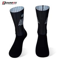 Darevie High Quality Non-slip Speed  Customized Aero Road Cycling Socks Bike Socks free size juoda