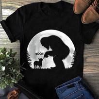 Fun Hand Boop Nose Bigfoot Sasquatch Boston Terrier Full Moon Bigfoot T-Shirt - Gift for Boston Terrier Lovers - Funny Boston Terrier Shirt S