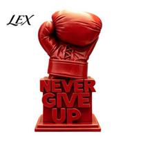 Realistic Boxing Glove Replica Never Give Up Statue, Inspiring 3D-Printed Ornament for Home Office Desk Decor, Motivational Gift Athletes, Boxers, raudona