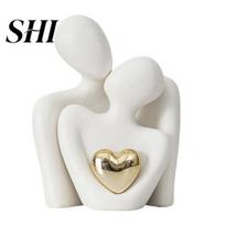 Men Women Embrace Figurine Ceramic Couple Hug with Golden Love Heart Desk Decoration Statue Sculpture Living Room Bedroom Desktop Wedding Anniversary S balta